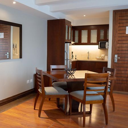 Parc Royale Suites Hotel Cuenca Luaran gambar