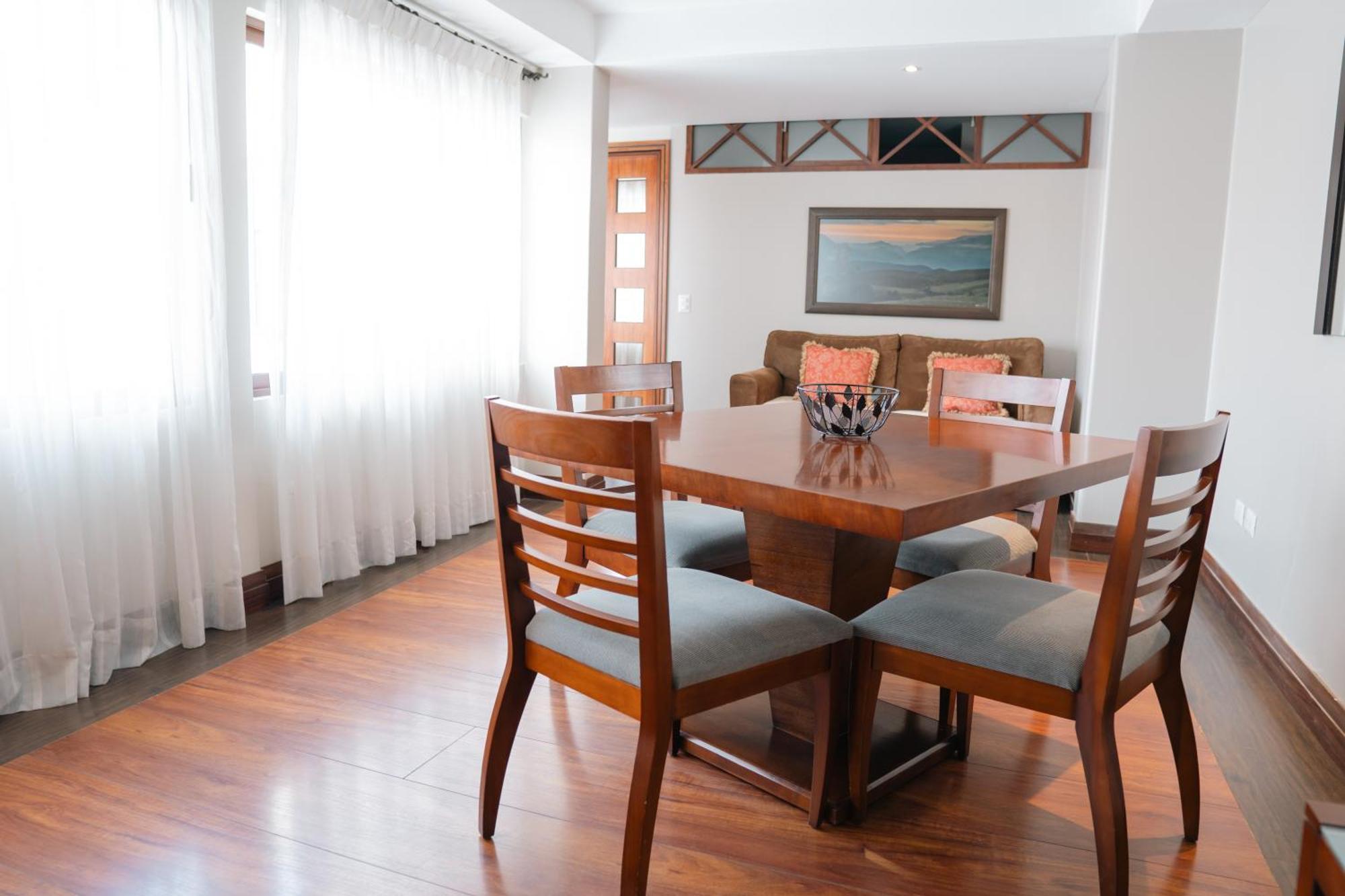 Parc Royale Suites Hotel Cuenca Luaran gambar