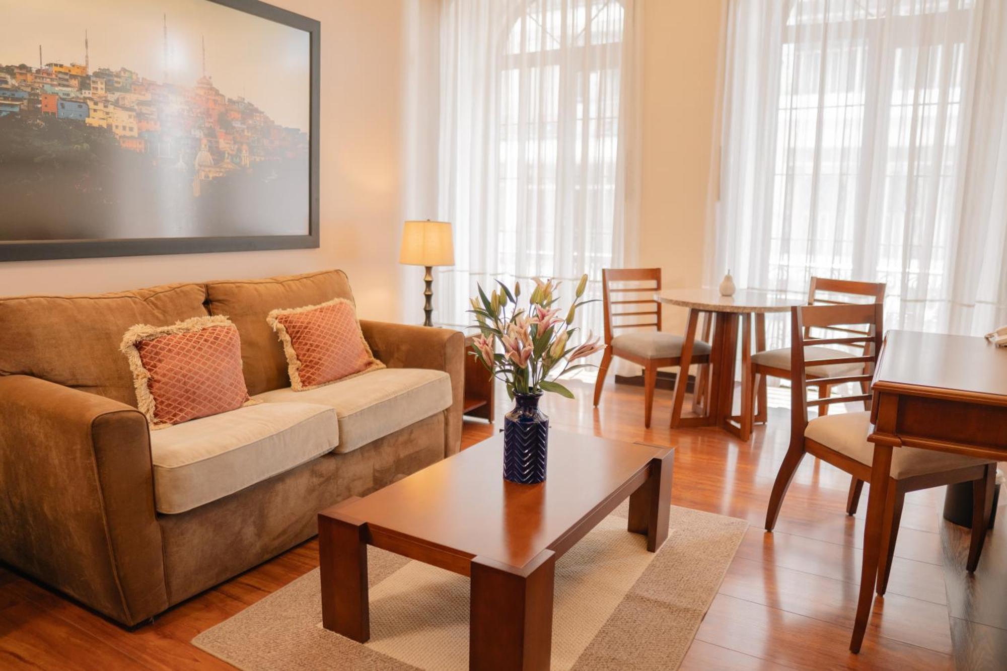 Parc Royale Suites Hotel Cuenca Luaran gambar