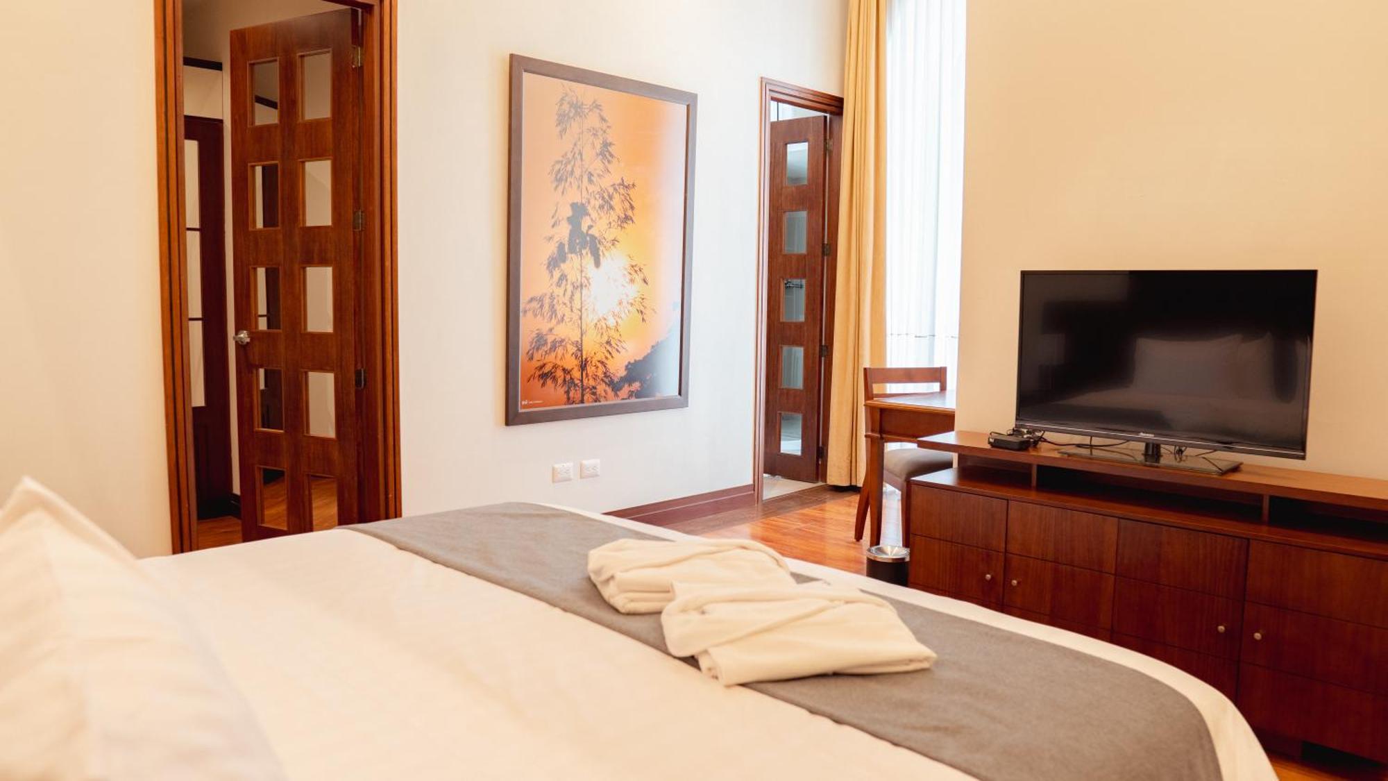 Parc Royale Suites Hotel Cuenca Luaran gambar