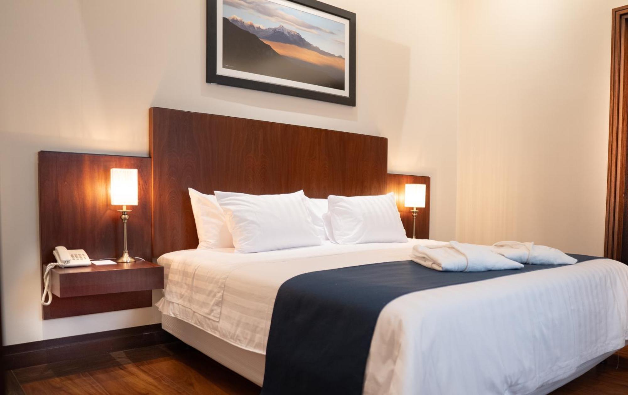 Parc Royale Suites Hotel Cuenca Luaran gambar