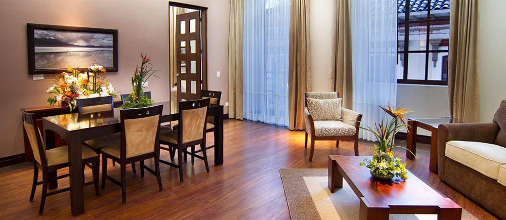 Parc Royale Suites Hotel Cuenca Luaran gambar