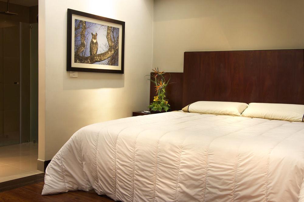 Parc Royale Suites Hotel Cuenca Luaran gambar