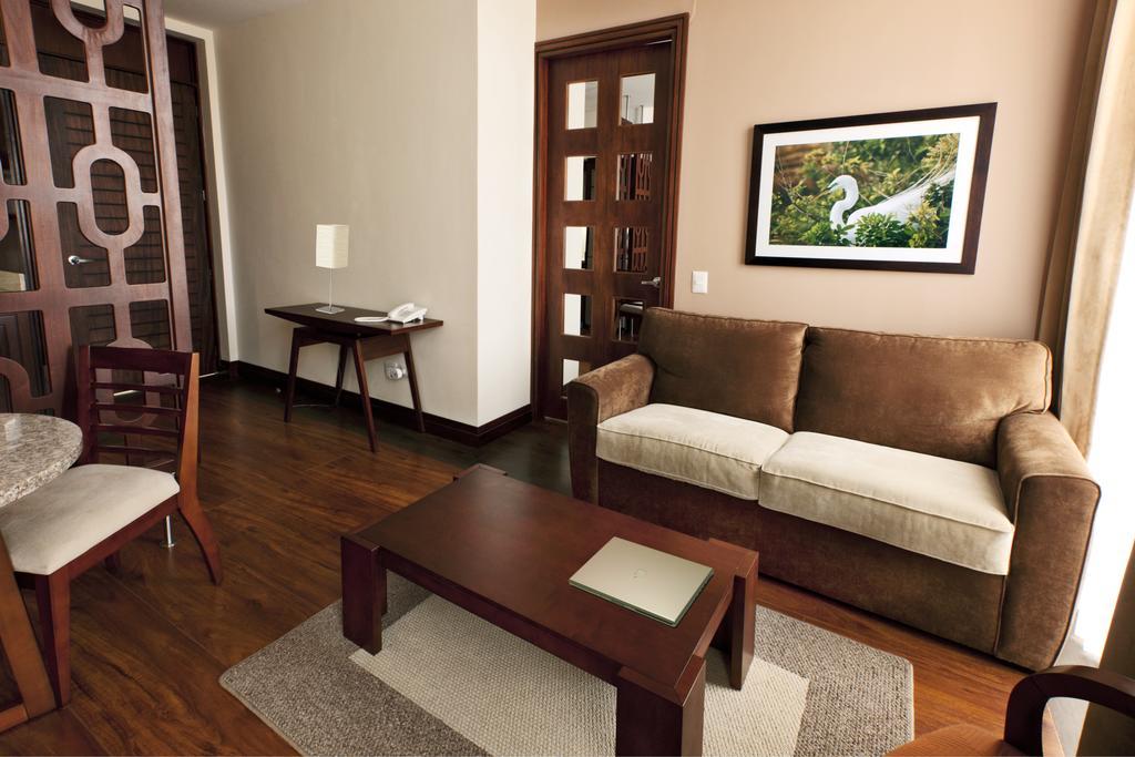 Parc Royale Suites Hotel Cuenca Luaran gambar